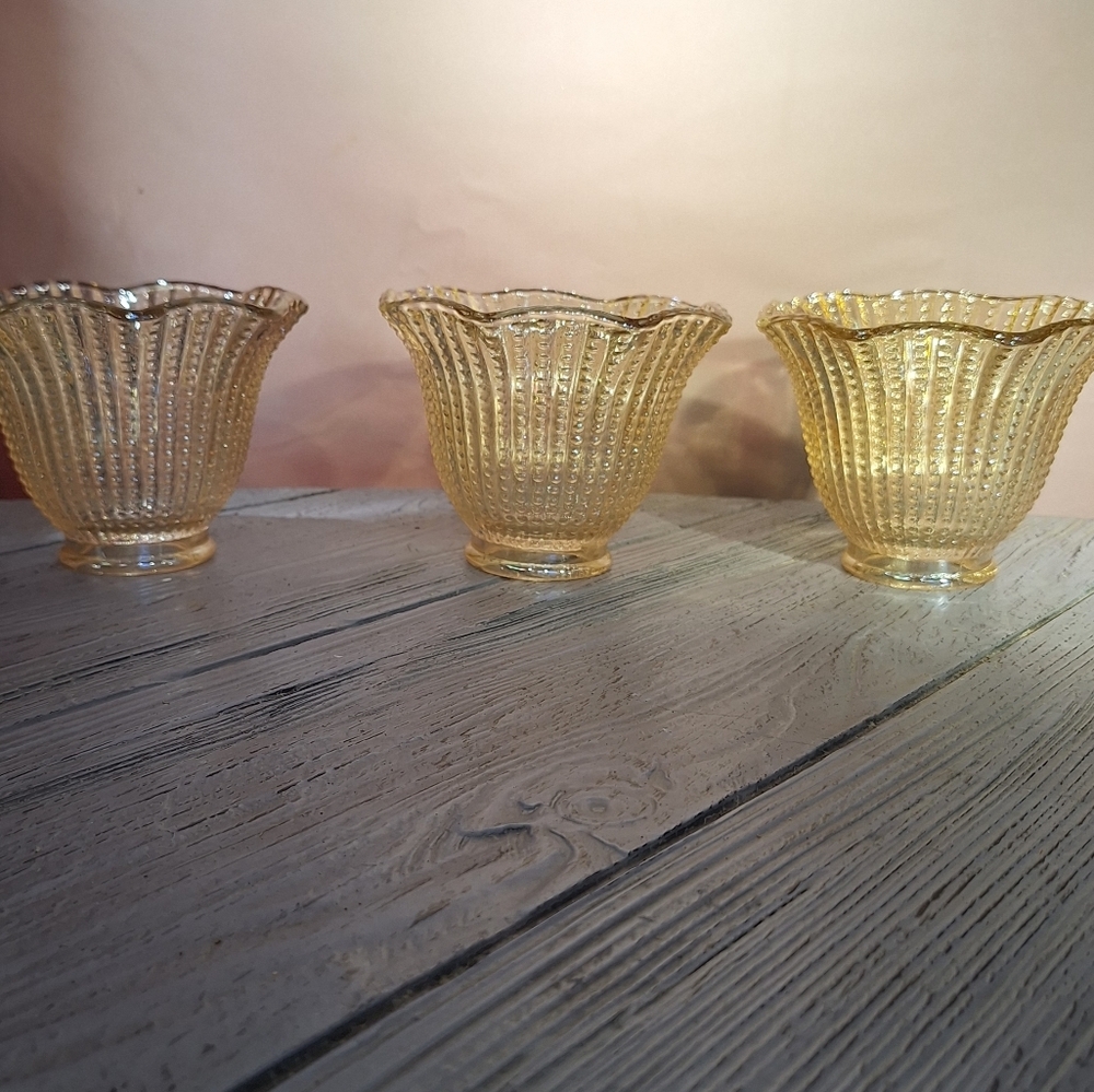 Vintage Amber/Golden Fluted Lampshade Votive Carnival/Iridescent Glass Hobnail 3 - Picture 4 of 5